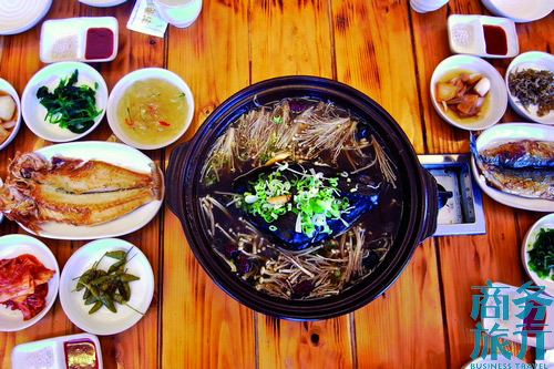 島上著名的養(yǎng)生大餐。