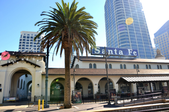 坐火車(chē)游美國(guó) 坐火車(chē)游美國(guó)