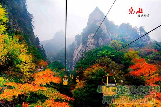 深秋去堯山賞紅葉、泡溫泉、拜大佛