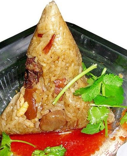 廈門的燒肉粽歷史悠久，具有香甜嫩滑，油潤不膩，精工細(xì)作等特點。