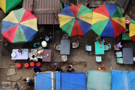 緬甸，繽紛的街邊平民小吃