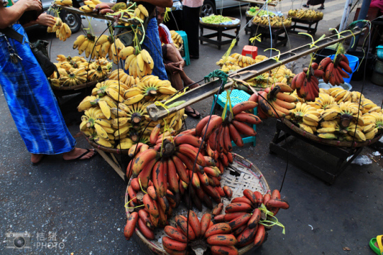 緬甸，繽紛的街邊平民小吃