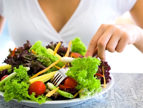 不想變成金剛芭比的話，就要少吃多運(yùn)動(dòng)