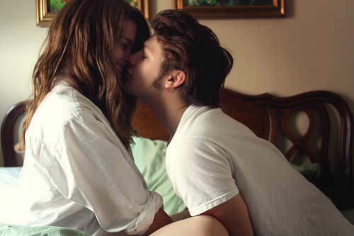 愛愛后女友會(huì)抓住機(jī)會(huì)問(wèn)我要錢 好郁悶