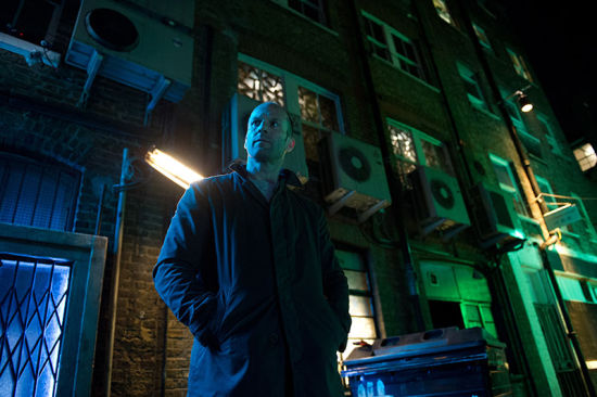 硬漢覺醒，報復黑暗