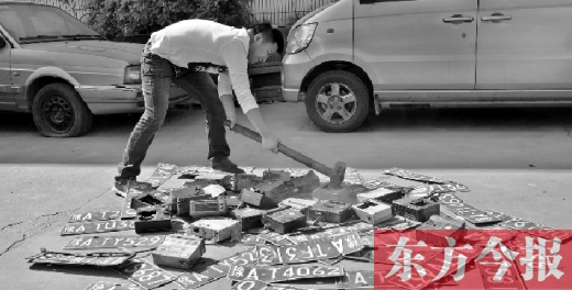 “老的哥”揭“黑車”猖獗原因，建議倒查假車牌、出租車使用機(jī)打發(fā)票