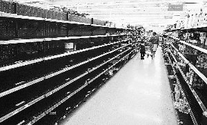 “史上最強(qiáng)風(fēng)暴”桑迪逼近美國東海岸 “史上最強(qiáng)風(fēng)暴”桑迪逼近美國東海岸