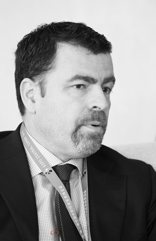 　　狄可為：“現(xiàn)在，雀巢正在改變歷史，中部時(shí)代來(lái)臨了！”