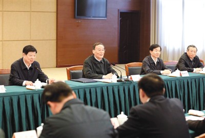 3月25日，王岐山在山東省臨沂市蒙陰縣主持召開蒙陰縣委常委擴大會議。