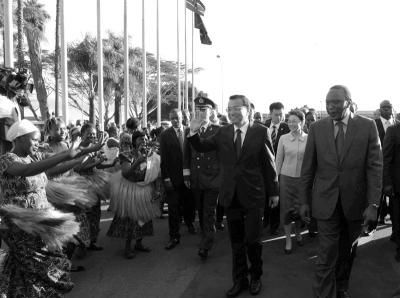 媒體盤點(diǎn)李克強(qiáng)非洲行:布局未來(lái)十年中非合作 媒體盤點(diǎn)李克強(qiáng)非洲行:布局未來(lái)十年中非合作