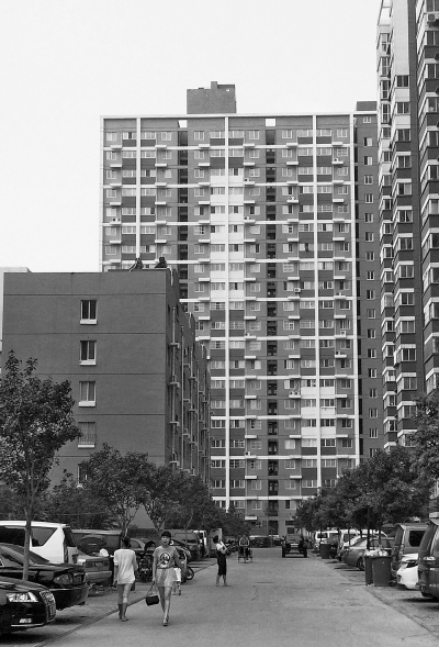 新就業(yè)大中專畢業(yè)生，外來(lái)務(wù)工人員住滿5年可申請(qǐng)購(gòu)買公租房。