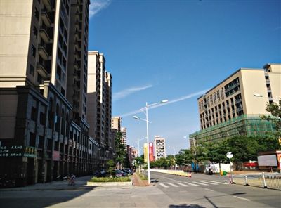 5月12日，泉州洛江區(qū)雙陽。知情人稱，徐鋼任期內(nèi)，在洛江區(qū)任職的謝清平協(xié)助徐鋼的表親在這里拿地。