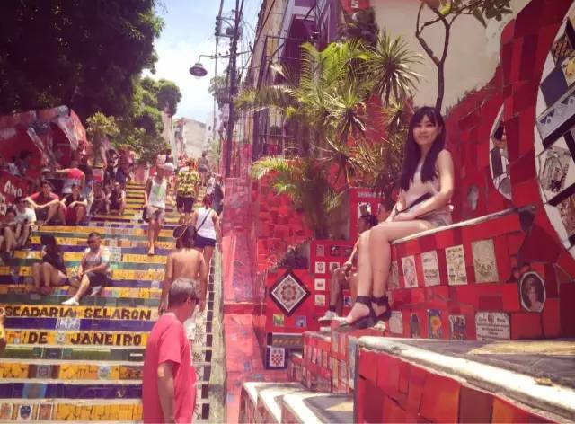 80后女子離鄉(xiāng)去迪拜工作 獨(dú)行36個國家100多城市