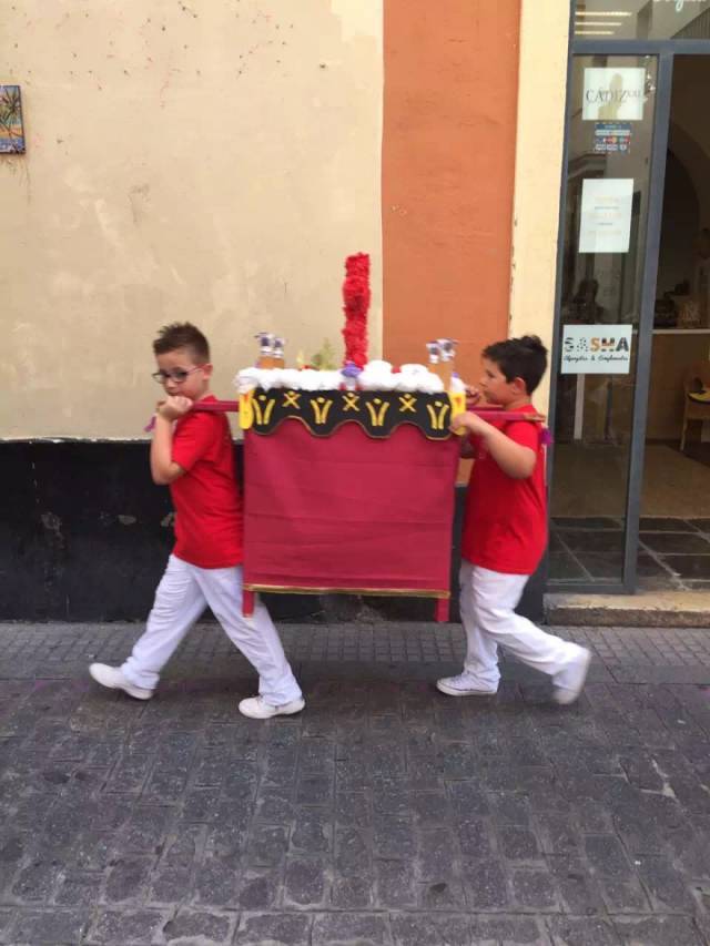 80后女子離鄉(xiāng)去迪拜工作 獨(dú)行36個國家100多城市