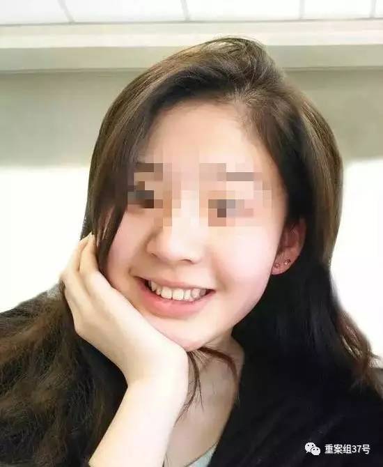 17歲高中男生教室里掐死女同學(xué)，被訴故意殺人和強(qiáng)奸