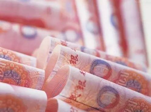 對增收潛力大、帶動能力強的7大群體（技能人才、新型職業(yè)農(nóng)民、科研人員、小微企業(yè)創(chuàng)業(yè)者、企業(yè)經(jīng)營管理人、基層干部隊伍、有勞動能力困難群體）實施激勵計劃，推出差別化收入分配激勵政策，帶動城鄉(xiāng)居民實現(xiàn)總體增收。