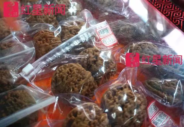 文玩核桃遇冷由幾萬一對降到5元沒人要？商戶否認(rèn)