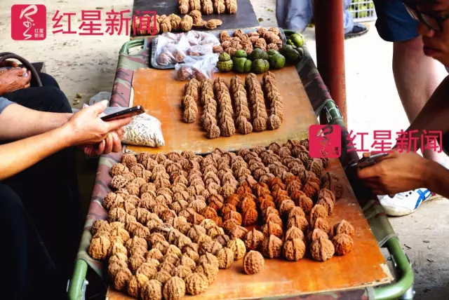 文玩核桃遇冷由幾萬一對降到5元沒人要？商戶否認(rèn)