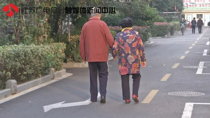 老太秀恩愛！網(wǎng)友被一封跨越60年的情書甜哭了