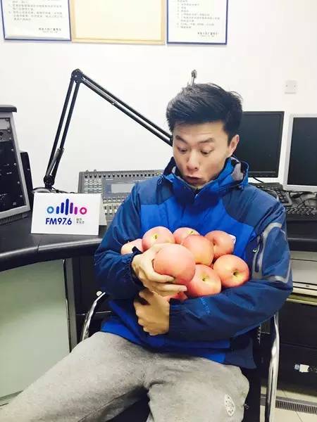 乖乖類！你們真的想用蘋果收買我