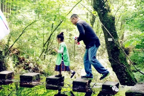 寶貝，爸爸會(huì)永遠(yuǎn)在你身后保護(hù)你