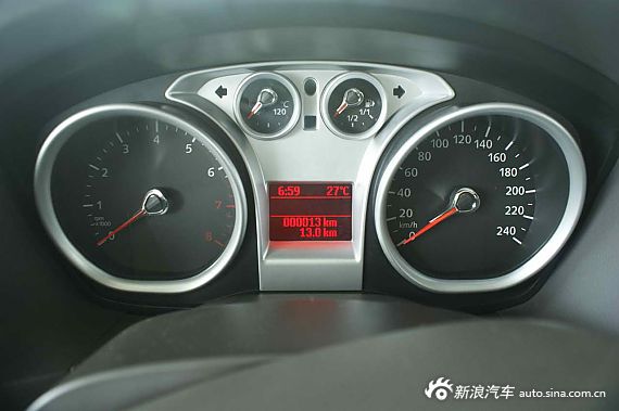 　?？怂箖蓭?jīng)典1.8MT 時尚型