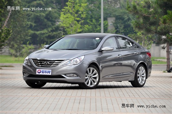 國內(nèi)市場上的傳統(tǒng)動(dòng)力索納塔八