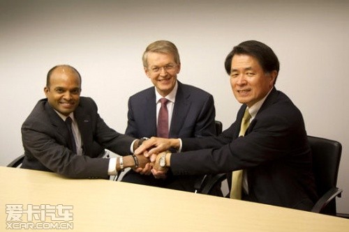 福特副總裁拉茲·奈爾、戴姆勒董事托馬斯·韋伯、日產(chǎn)副總裁山下光彥