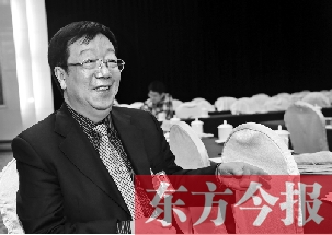 全國(guó)人大代表、鄭州大學(xué)黨委書記鄭永扣