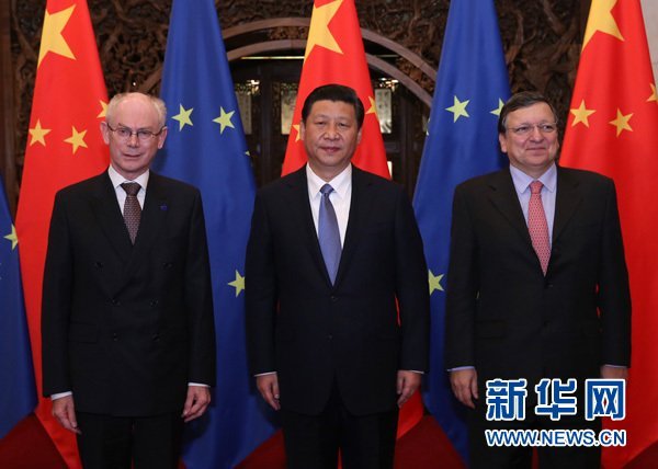 習(xí)近平會見歐洲理事會主席范龍佩和歐盟委員會主席巴羅佐。新華社記者 龐興雷 攝