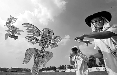 7月30日，第七屆全國農(nóng)運(yùn)會首項(xiàng)賽事——風(fēng)箏比賽在南召縣開賽