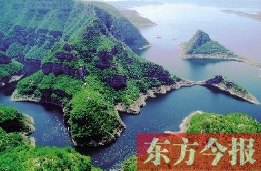 碧水藍(lán)天有綠色,是濟(jì)源人生活的愿望。如今,正是因?yàn)闈?jì)源有山有水,綠樹成蔭,很多在外工作的濟(jì)源人慢慢選擇回家鄉(xiāng)買房定居。