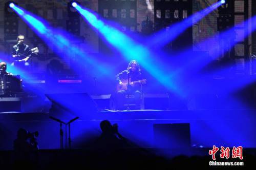 “搖滾女歌手”羅琦在京首開個(gè)唱 “搖滾女歌手”羅琦在京首開個(gè)唱