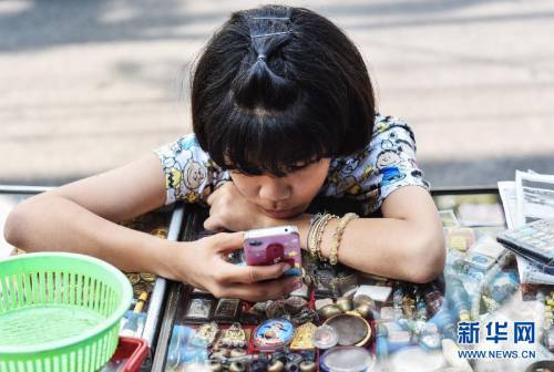曼谷街頭的護身符市場 曼谷街頭的護身符市場