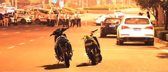 大學(xué)生騎電動車飆車 100邁追尾身亡 大學(xué)生騎電動車飆車 100邁追尾身亡