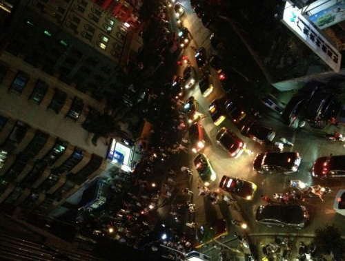 廣東:女店員舉報(bào)小偷慘遭割喉現(xiàn)場 廣東:女店員舉報(bào)小偷慘遭割喉現(xiàn)場