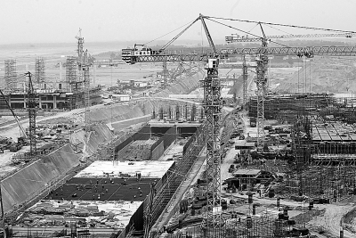 鄭州新鄭國(guó)際機(jī)場(chǎng)二期工程建設(shè)如火如荼。資料圖片