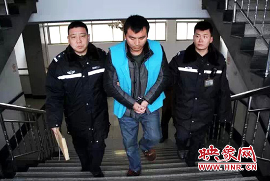 警方已經(jīng)將肇事嫌疑人控制。