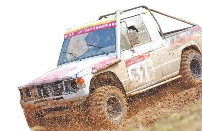 皮卡因既有轎車的舒適性，又有貨車的載貨能力，同時也具備較強(qiáng)的越野性能，深受廣大車友喜愛。