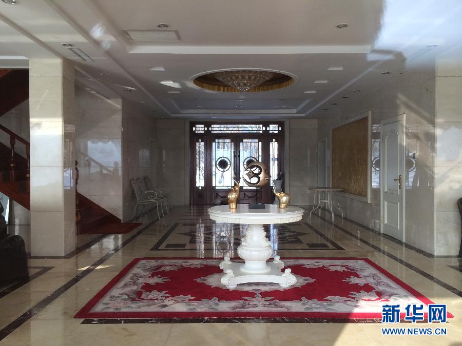 麗日山莊里的別墅大廳（2013年12月9日攝）。