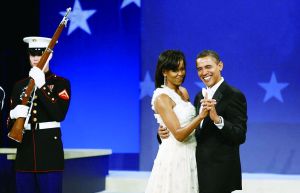 奧巴馬夫婦去年總收入298.8萬元人民幣。