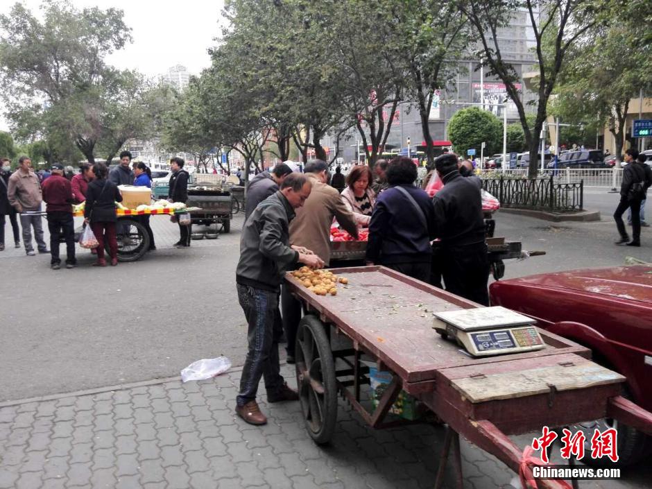 自治區(qū)和烏魯木齊市有關(guān)部門(mén)迅速處置，傷員已全部送往醫(yī)院救治。