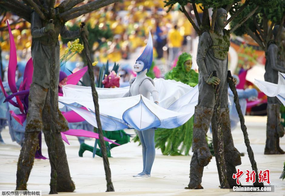 北京時間6月13日凌晨2時，巴西世界杯正式拉開帷幕。