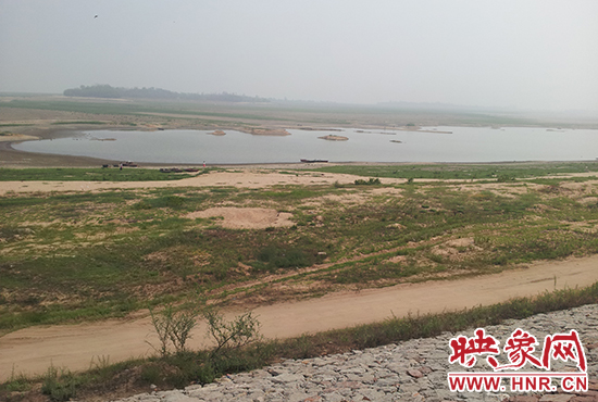 經(jīng)過兩次動(dòng)用死庫容，白龜山水庫水位96.8m，遠(yuǎn)低于死水位97.5m。