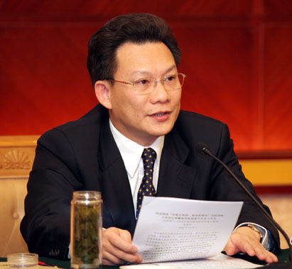 內(nèi)蒙古自治區(qū)黨委常委、自治區(qū)政府副主席潘逸陽(yáng)