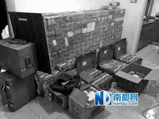 　馬超群家中金條清點(diǎn)現(xiàn)場。C FP圖片