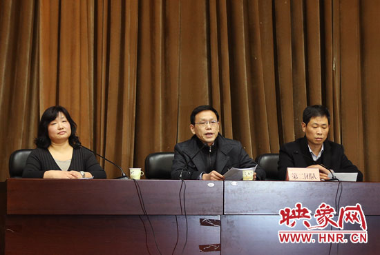 第二組競聘團(tuán)隊(duì)，胡士才（中）朱金星（右）趙瑞瑩（左）。