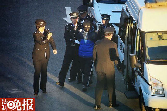 趙志紅庭審結(jié)束走特殊通道 趙志紅庭審結(jié)束走特殊通道