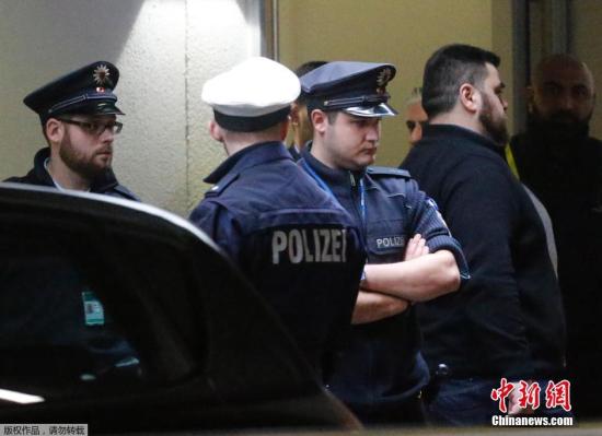 當(dāng)?shù)貢r(shí)間24日，一架空客A320飛機(jī)在法國(guó)南部阿爾卑斯墜機(jī)。