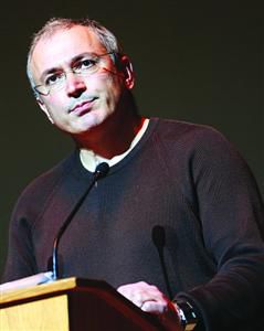 2014年3月10日，烏克蘭，霍多爾科夫斯基在基輔理工大學(xué)發(fā)表演講。